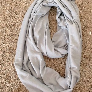 scarf, gray